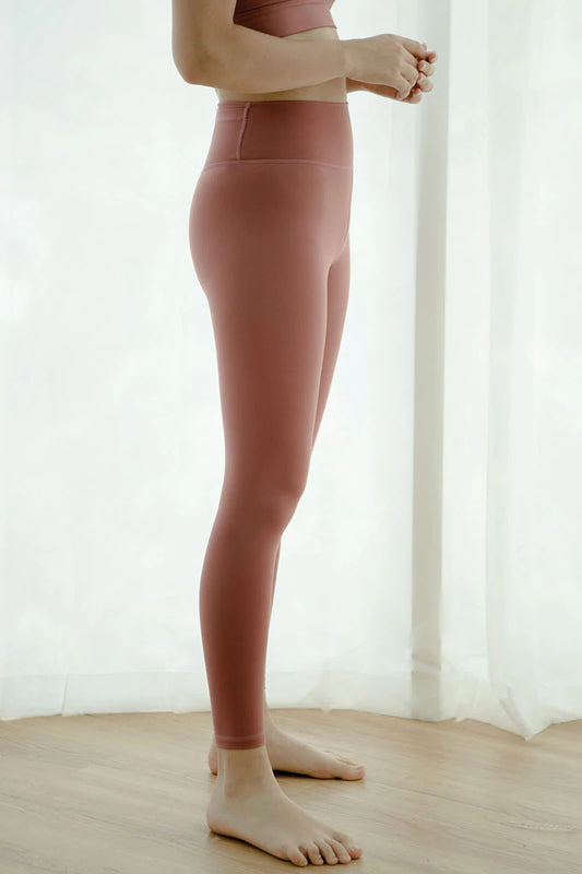 Novelty Elite Performance Tights