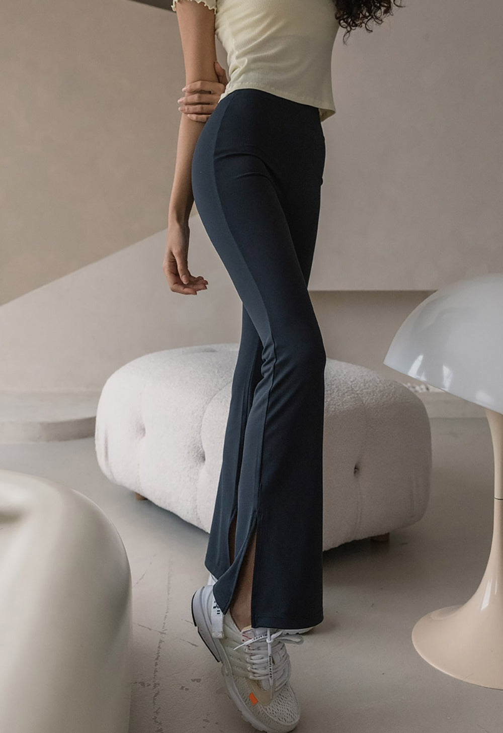 Side Split Bootcut Legging