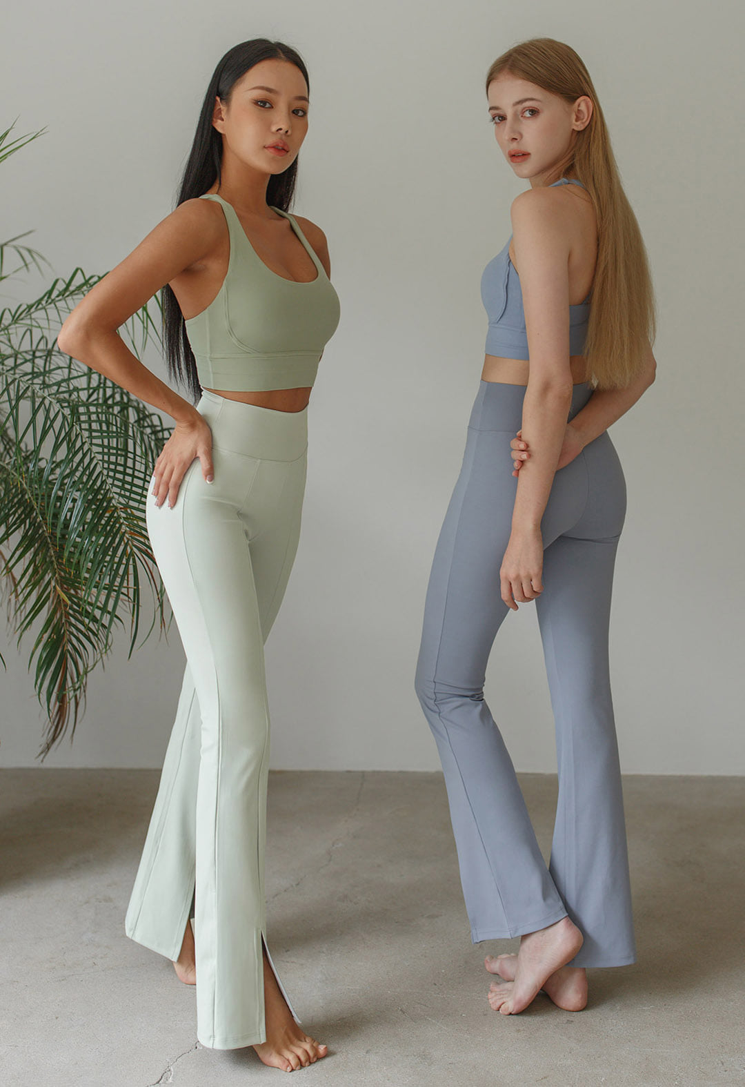 Bootcut Split Legging