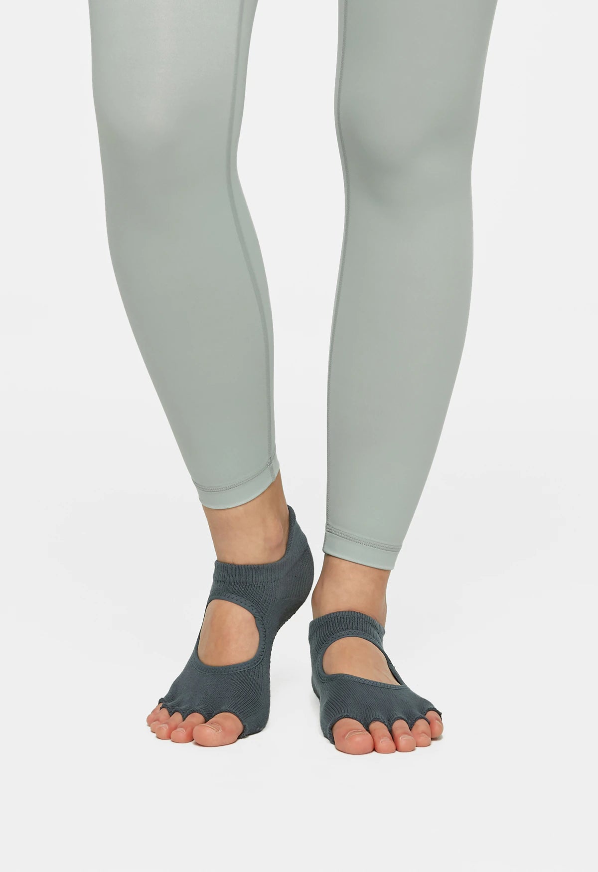 Essential Core Half Toe Grippy Socks