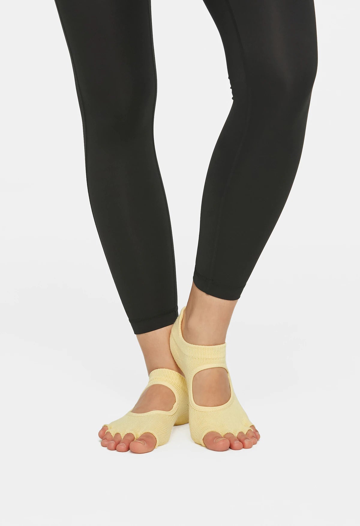 Essential Core Half Toe Grippy Socks