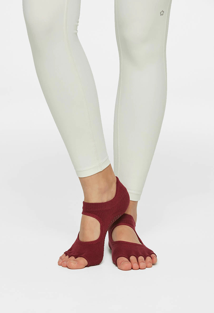 Essential Core Half Toe Grippy Socks