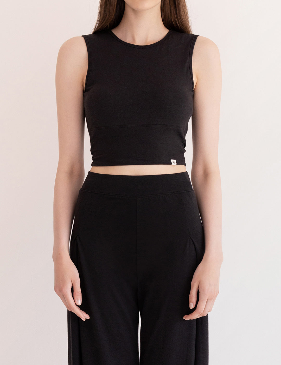Turn Crop One Tank Top