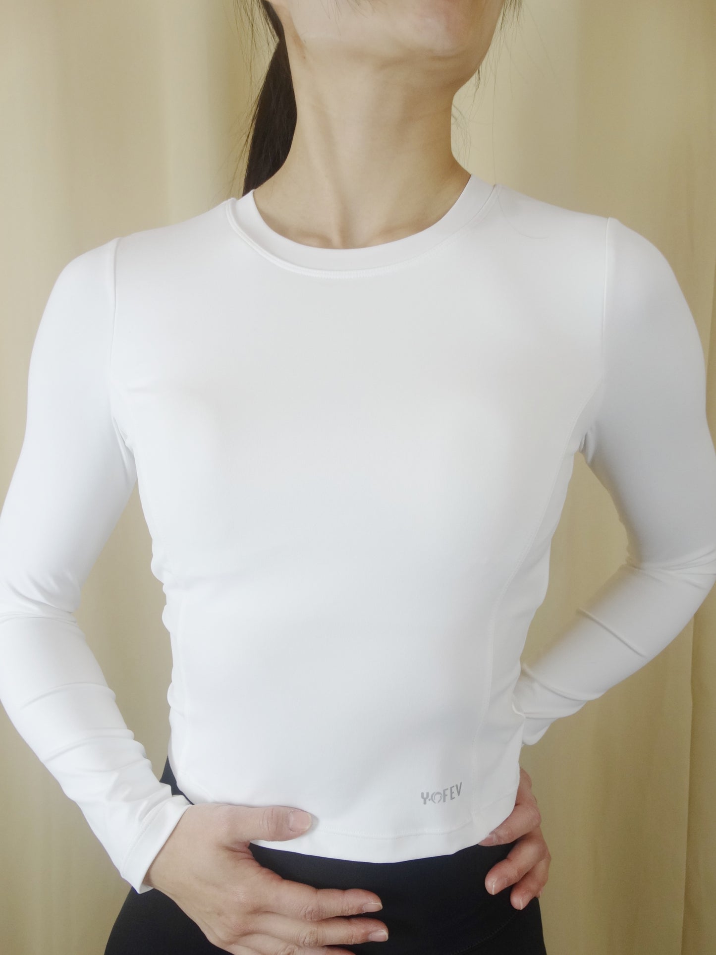 Oval Hole Flexible Long Sleeve Top